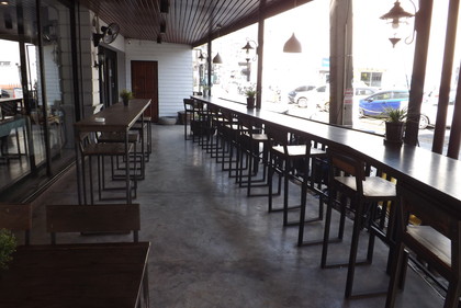 店外の座席